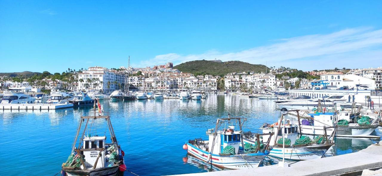 28 Mikonos Playa In Puerto De La Duquesa 2 Bed 2 Bath Apartment Ideally Located To The Beach & Marina Castillo de Sabinillas Zewnętrze zdjęcie