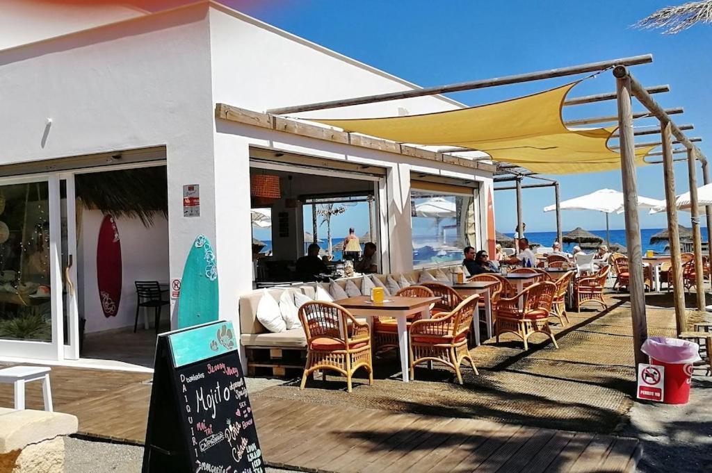 28 Mikonos Playa In Puerto De La Duquesa 2 Bed 2 Bath Apartment Ideally Located To The Beach & Marina Castillo de Sabinillas Zewnętrze zdjęcie