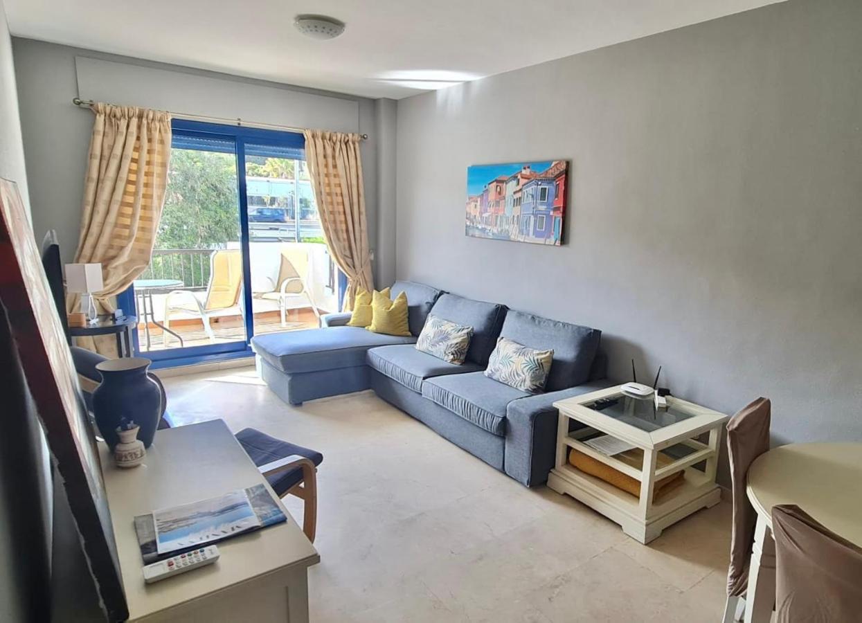 28 Mikonos Playa In Puerto De La Duquesa 2 Bed 2 Bath Apartment Ideally Located To The Beach & Marina Castillo de Sabinillas Zewnętrze zdjęcie